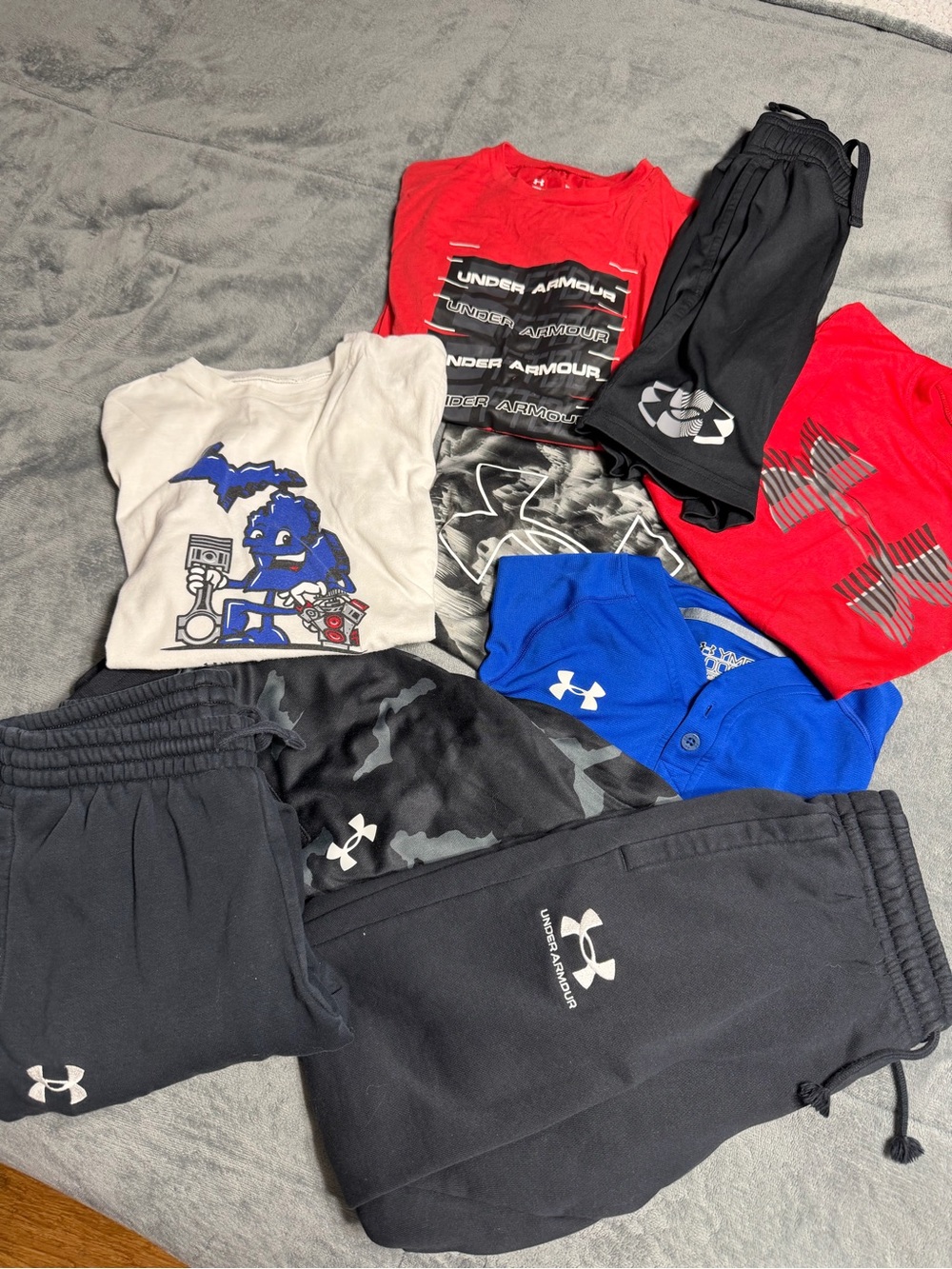 Under Armour Black Kids Joggers with White Logo and Under Armor t shirts, shorts
